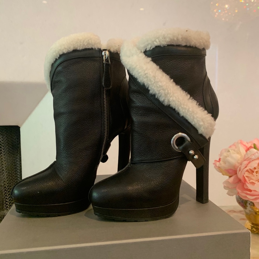 Alexander McQueen boot